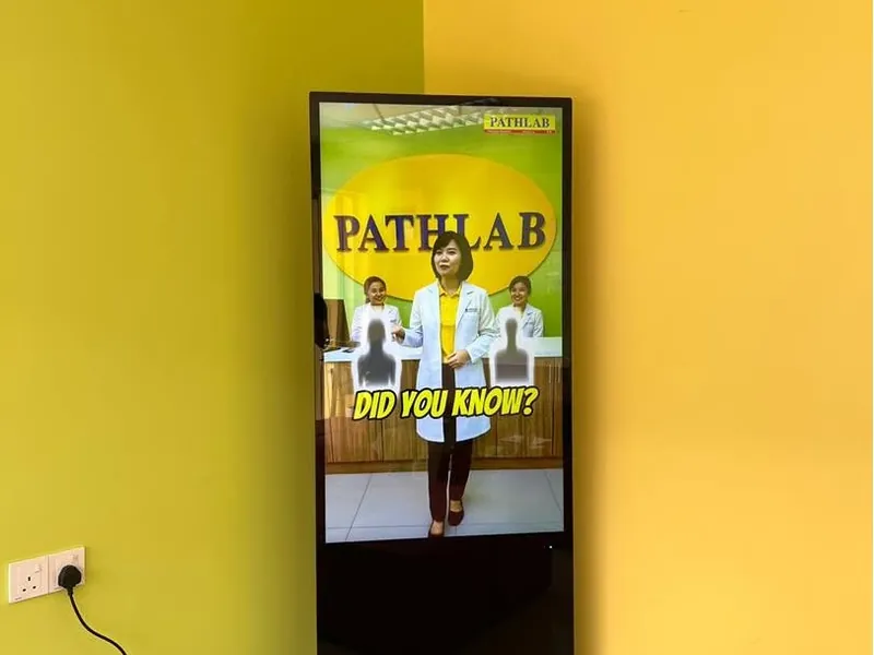Pathlab waiting area digital standee Johor Jaya