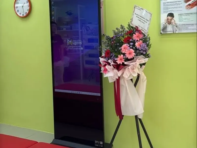 Pathlab branch opening digital standee Kota Kemuning