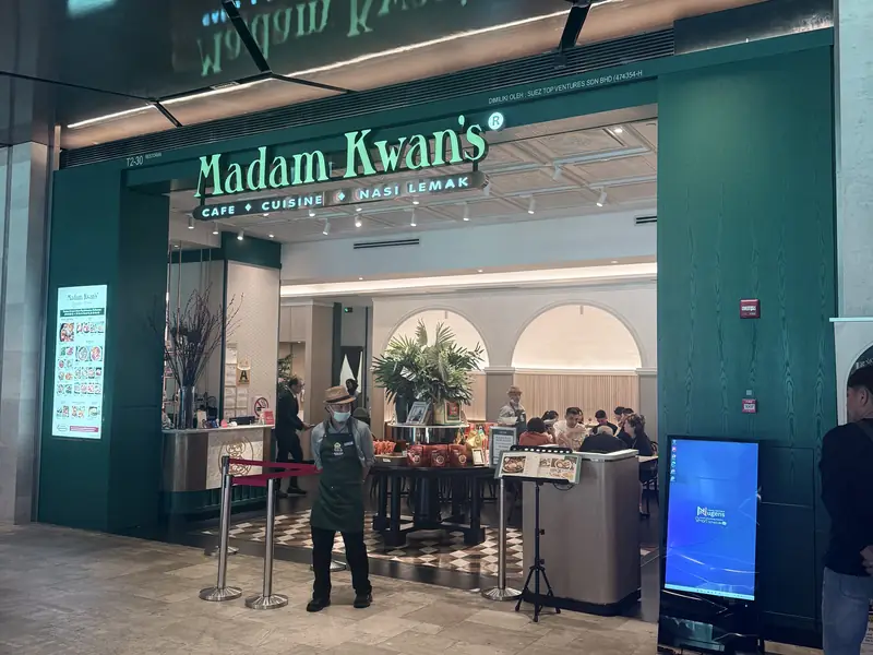 Madam Kwan's restaurant digital signage Malaysia